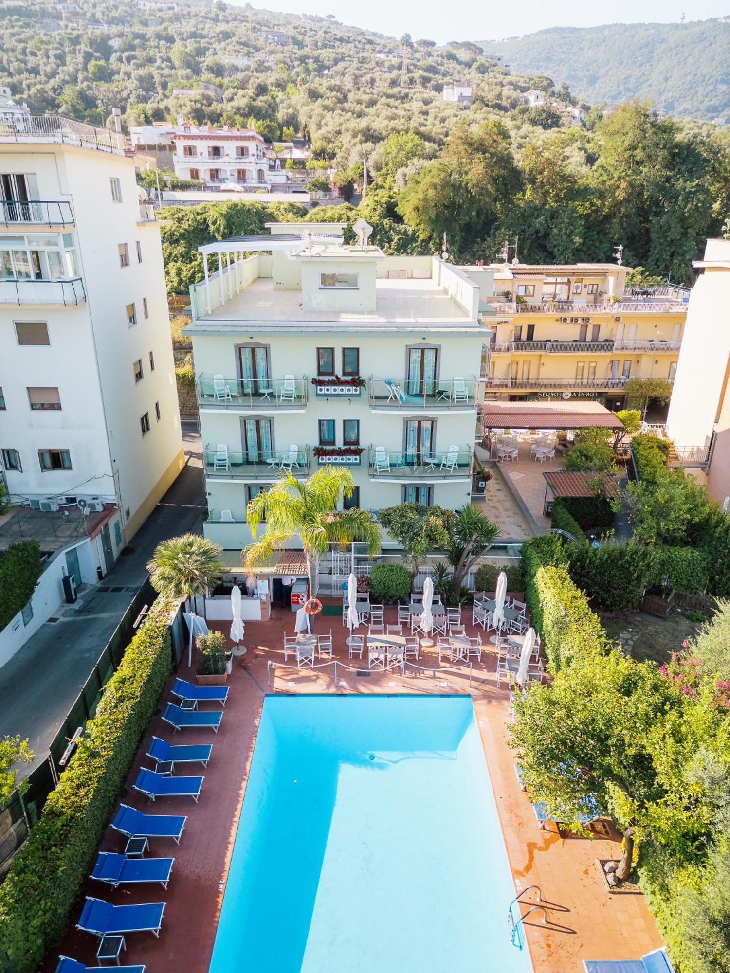 Hotel Gardenia Sorrento, Ascend Hotel Collection Esterno foto