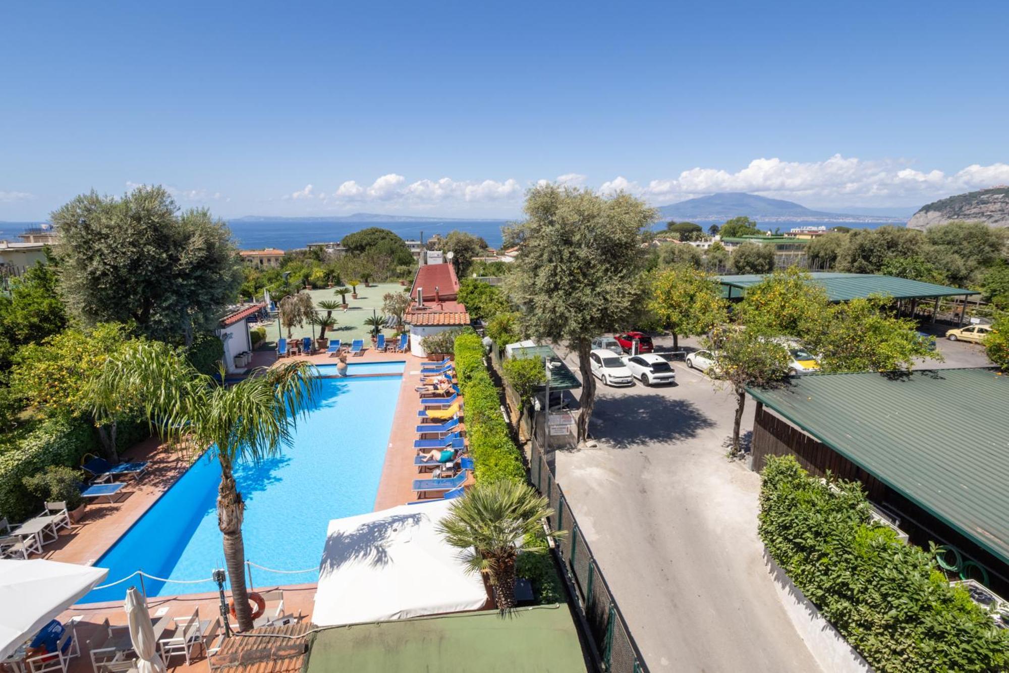 Hotel Gardenia Sorrento, Ascend Hotel Collection Esterno foto