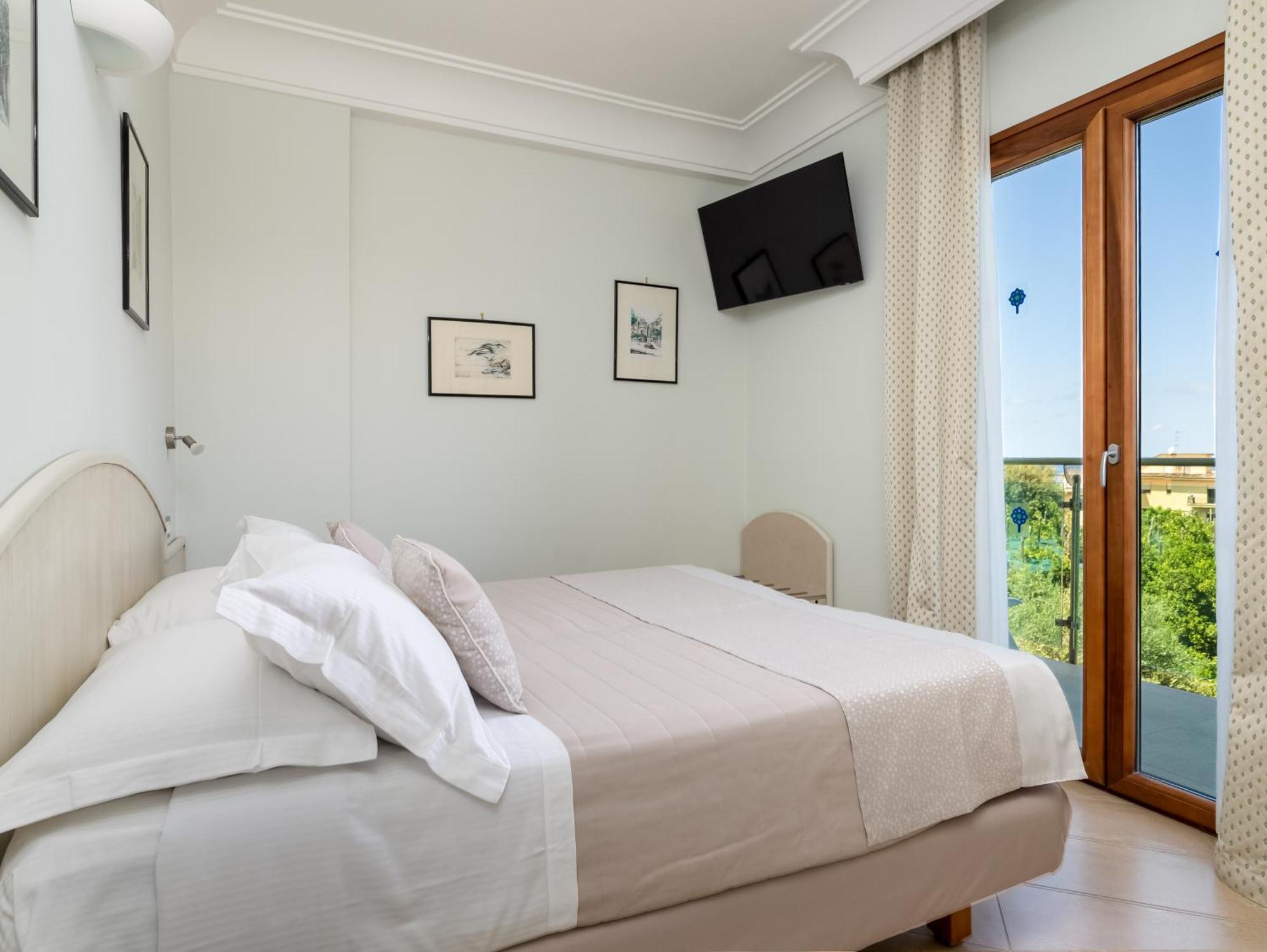 Hotel Gardenia Sorrento, Ascend Hotel Collection Esterno foto